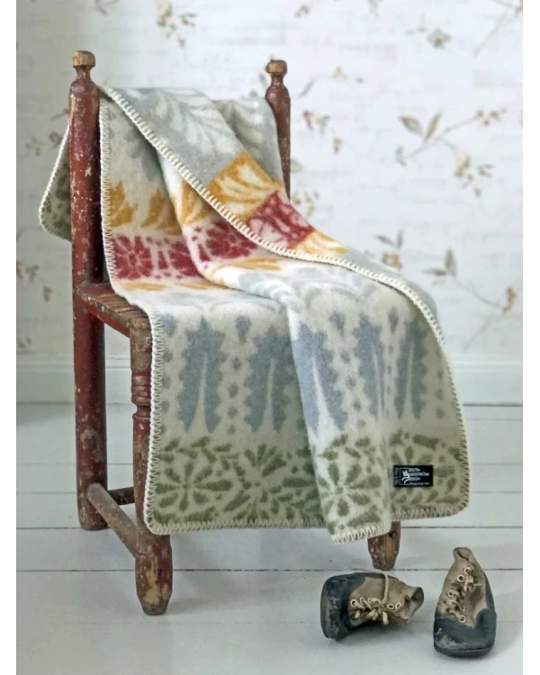 Barnfilt ARVET - gul röd grön - 100 % ekologisk norsk ull