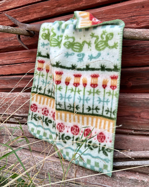 Barnfilt ESBJÖRN - 100 % lammull - Kerstin Landström Design