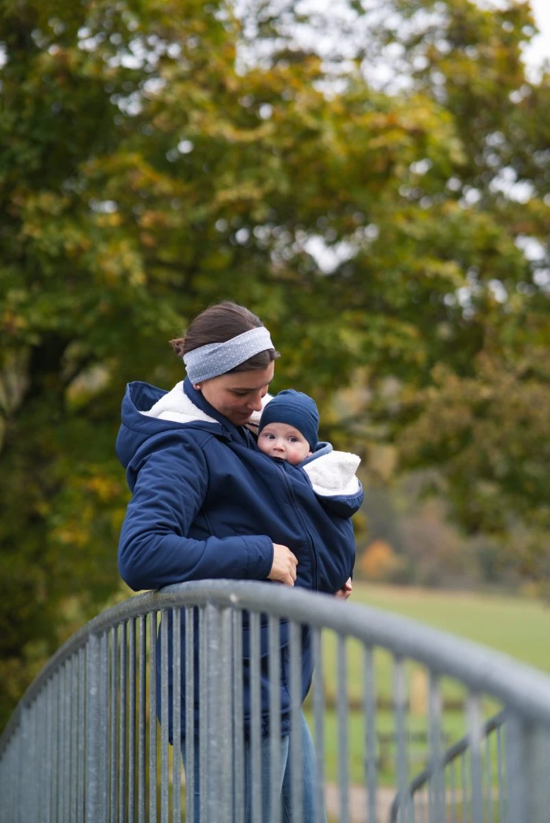 Allweather Babywearing Jacket Cosy Allrounder - Navy - Medium - Mamalila - Bild 4