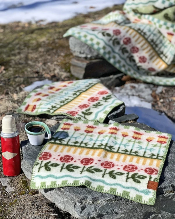 Sittunderlag KARIN – 100 % lammull - Kerstin Landström Design