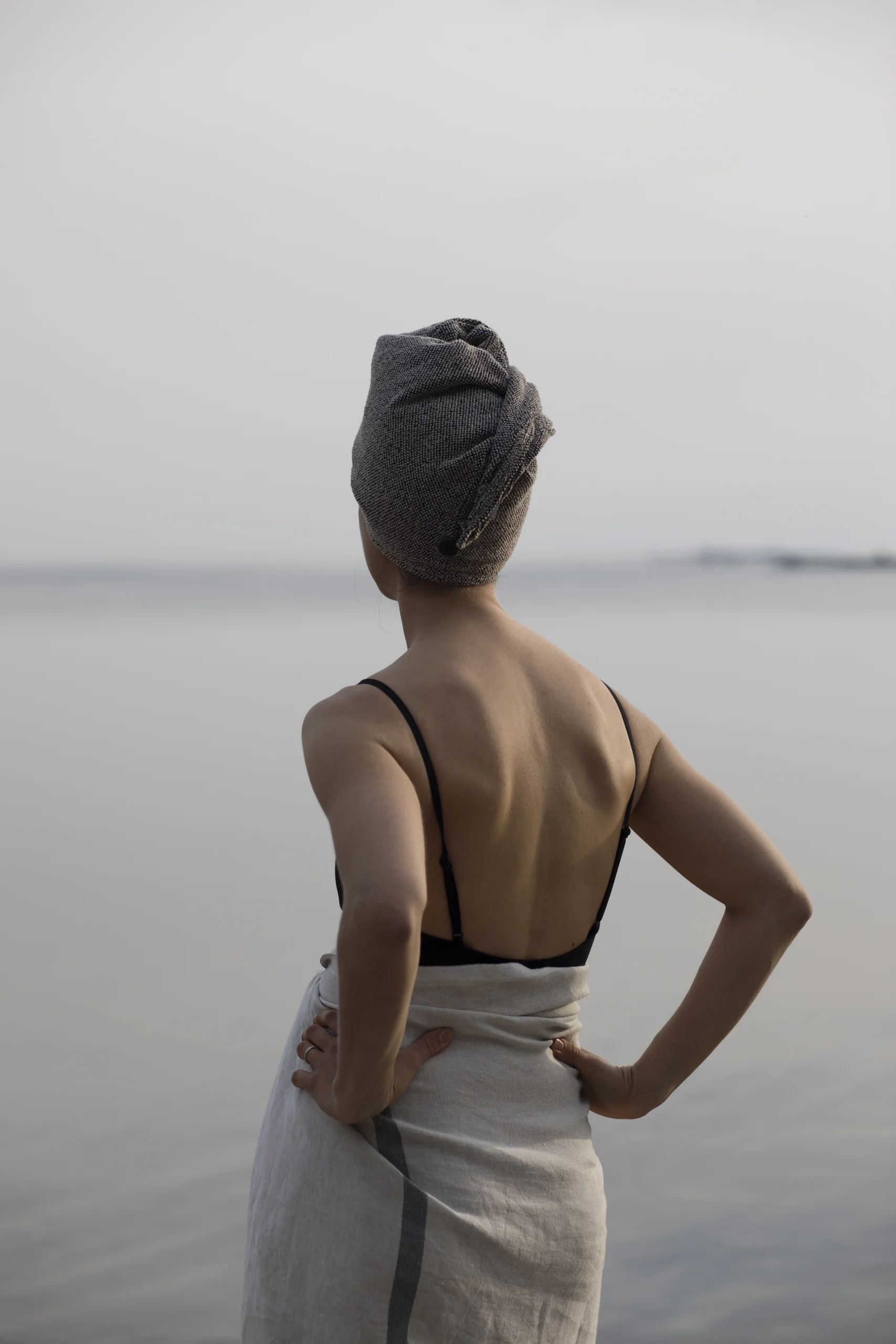 KIVI Hårturban i linnefrotté – Vit/Linne - Lapuan Kankurit - Bild 4