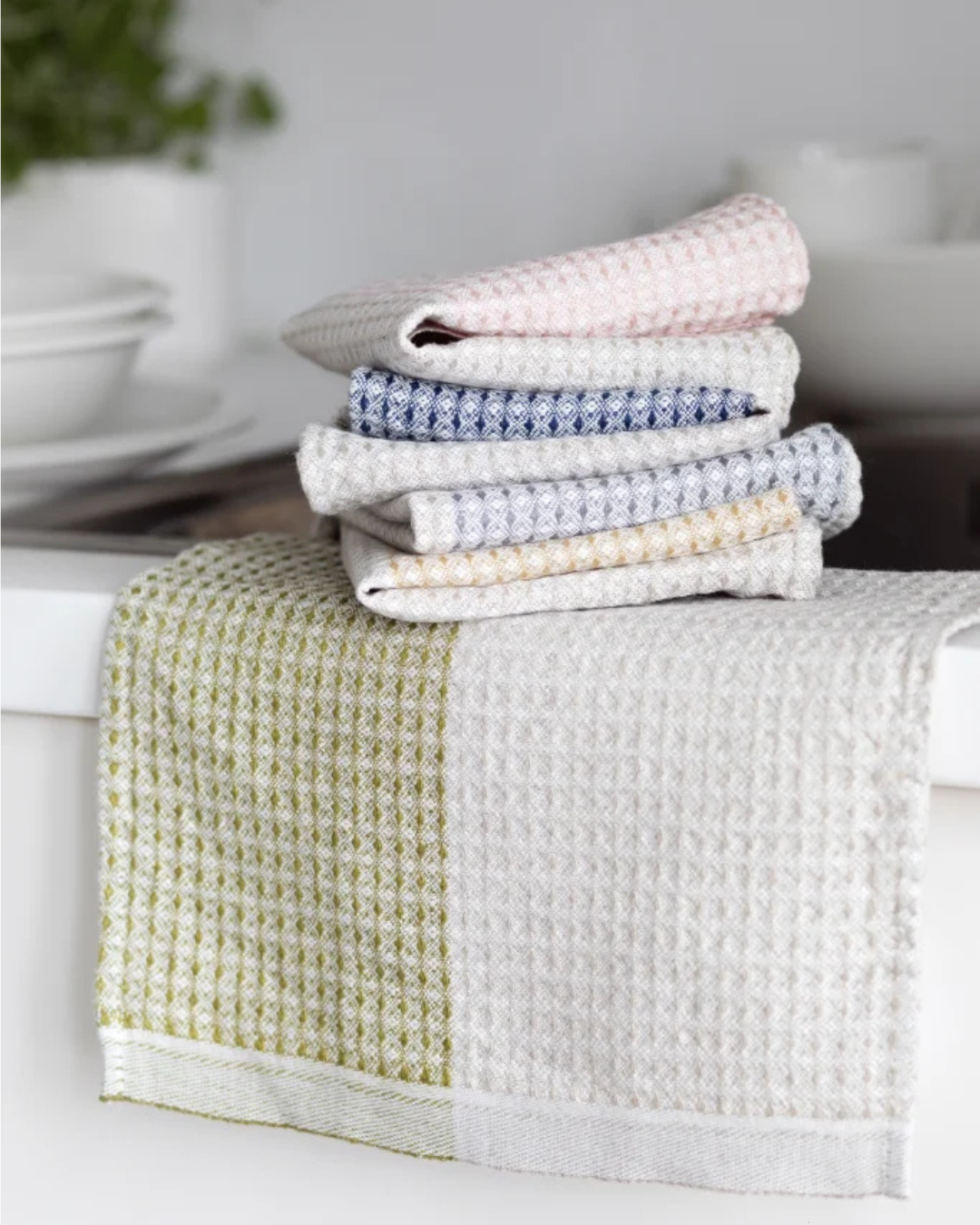 Disktrasa/Handduk i tencel, lin & bomull – 25 × 32 cm – EEVA – linne & oliv – Lapuan Kankurit - Bild 2